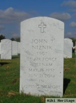 John Thomas Niznik
