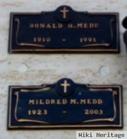 Mildred M Medd