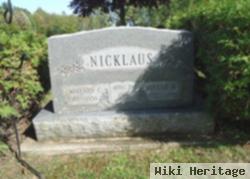 Willard C Nicklaus