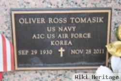 Oliver Ross Tomasik