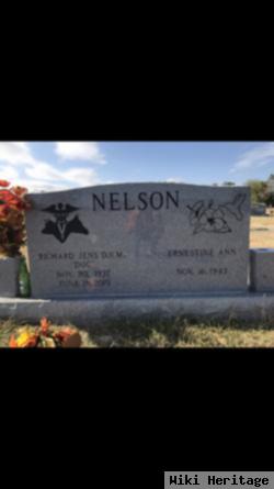 Richard Jens "doc" Nelson Dvm