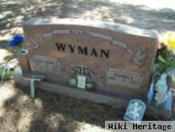 Frankie E Wyman