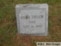 Anna Taylor