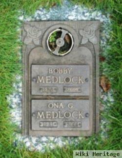 Ona G Medlock