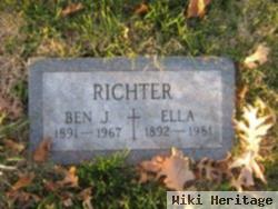 Benjamin J Richter