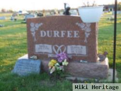 Deanna M Durfee