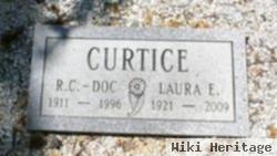 Laura E Curtice