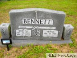 Versie Barnett Bennett