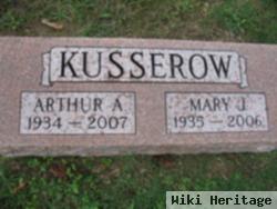 Arthur A Kusserow