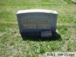 Hullette W Sullivan