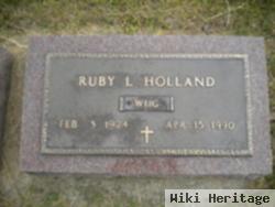 Ruby Leona Wiig Holland