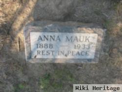 Anna Mauk