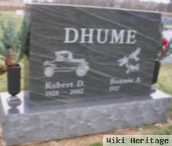 Robert D Dhume