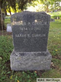 Sarah E Conklin