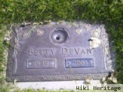 Betty Devan