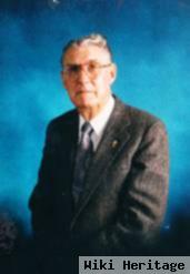 Leonard Earl Heeney