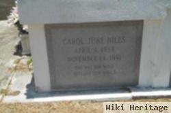 Carol June Niles