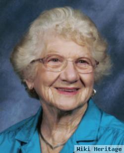 Mary Elnore Garrett Hoelscher