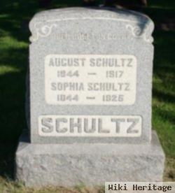 August Schultz