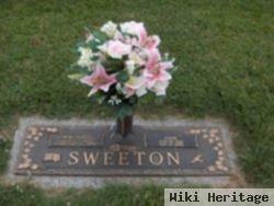 Lois Sweeton