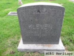 Nels E Kleven