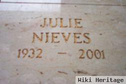 Julie Nieves