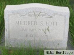 Mildred S Lott