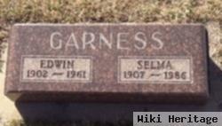 Selma Garness