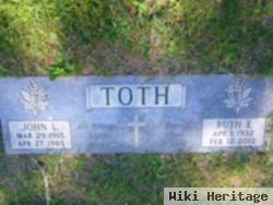 Ruth E Toth