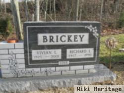 Vivian L Adams Brickey