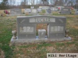 Lester Henderson Tucker