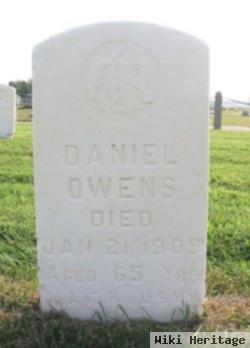 Daniel Owens