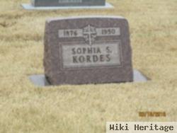 Sophia S Kordes