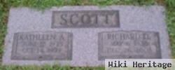 Richard D Scott