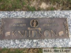 Anna Petersen Knudson