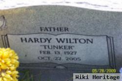 Hardy "tunker" Wilton