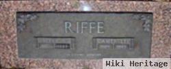 Damer Lee Riffe