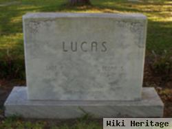 Linton Ruffe "lint" Lucas