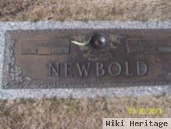 Ruth G Newbold