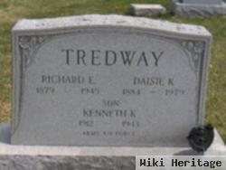 Richard E Tredway