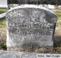 Leonard Brewer