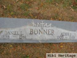 Daniel L Bonner