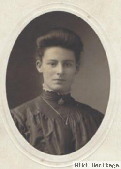 Elsie Petersen Logemann