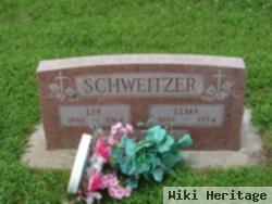 Lee Schweitzer