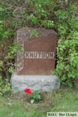 Melvin Knutson