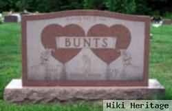 Harry Bunts