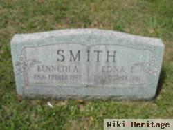 Edna E Smith