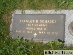 Stanley D Solaski