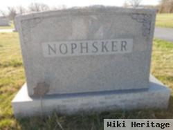 Dorothy J Nophsker