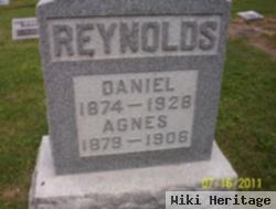 Daniel Reynolds